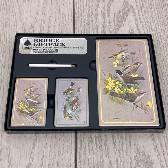 Vintage Hoyle Bridge Gift Pack Birds TWO Decks of Deluxe Cards Score Pad Pencil - Picture 1 of 14